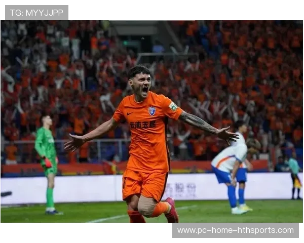 云南玉昆外线尝试打出更高质量射门